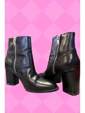 black leather authentic YSL ankle boots with interior zipper